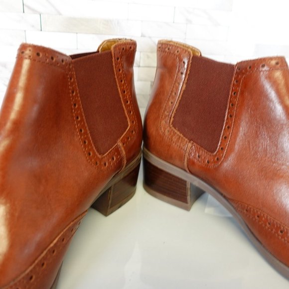 Clarks Boots Womens Leather 6.5 Boots Chelsea Ankle Booties Brown‎ Artisan - Picture 6 of 10